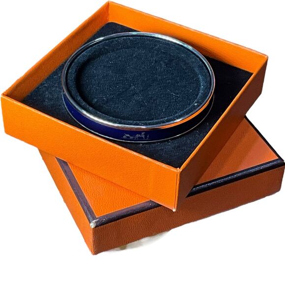 106. Hermes Caleche Blue Bangle - Picture 3 of 16